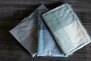 Precio por unidad.La marca es walina.Pashminas ros