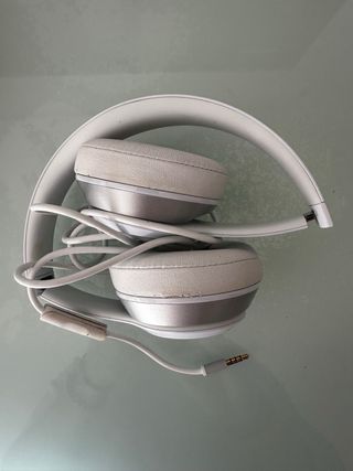Auriculares Beats Solo 2 Rojos y Blancos