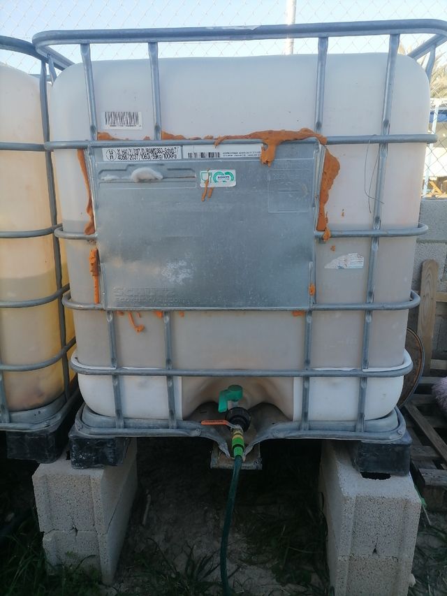 Bidón 1000L con grifo 3 y uno sin grifo gratis