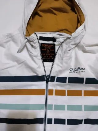 Chaqueta Bershka Blanca Talla L