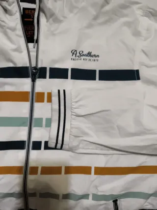 Chaqueta Bershka Blanca Talla L