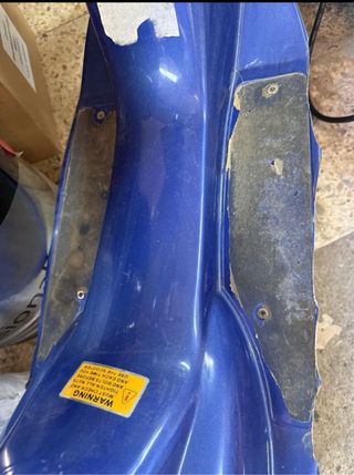 Patinete Eléctrico Azul con Maletero