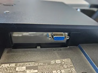 Monitor ASUS W193D-B 19 Buen Estado