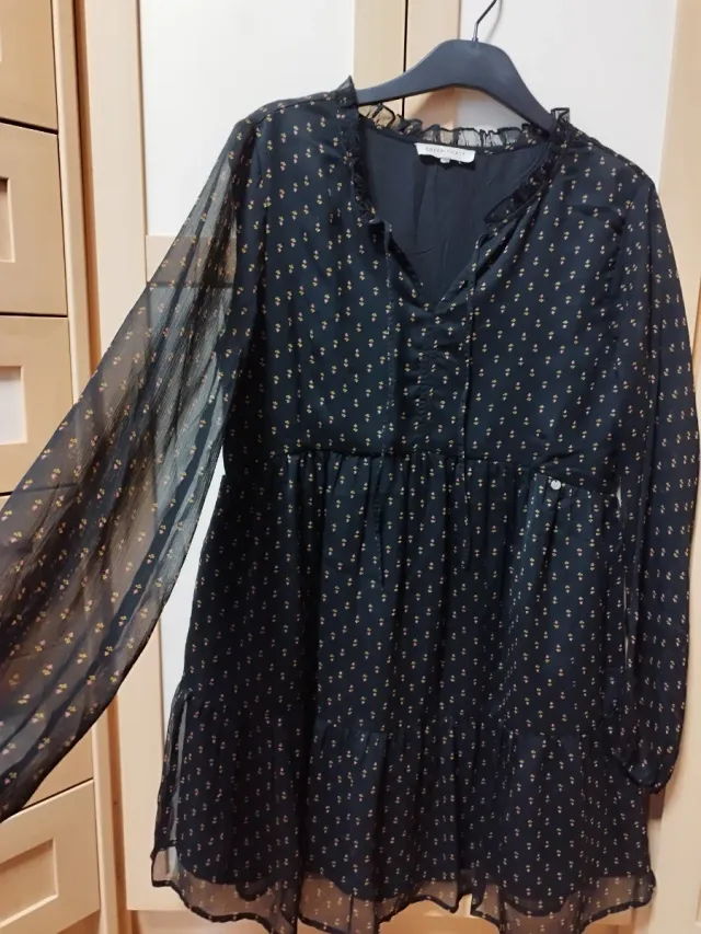 Vestido negro con flores S