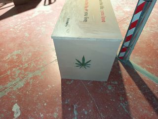 Cajonera Rastafari Madera Restaurada