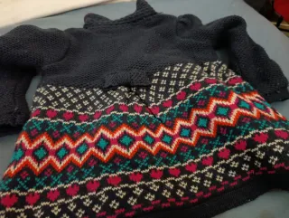 Casaco de malha infantil com padrão