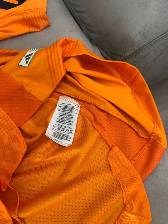 Camiseta Real Madrid Naranja Talla S