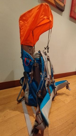 Mochila portabebés Vaude azul