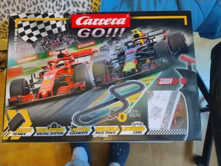 Pista Carrera GO!!! F1 Con tanti pezzi aggiuntivi