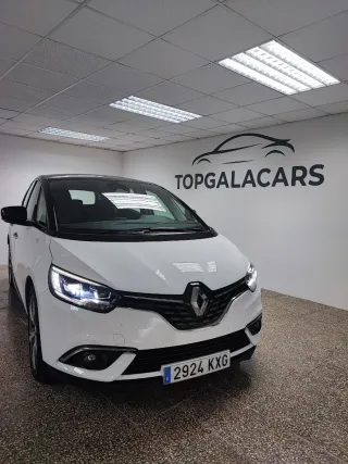 Renault Scenic 2019 por 13.900€