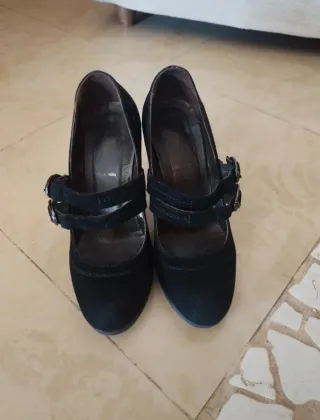 Décolleté nere vera pelle con fibbie