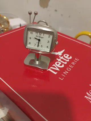 Mini reloj TV Le Temps