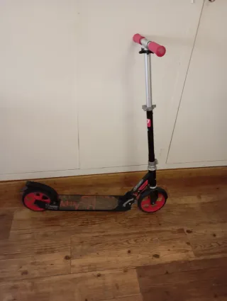 Patinete Oxelo niña rosa y negro