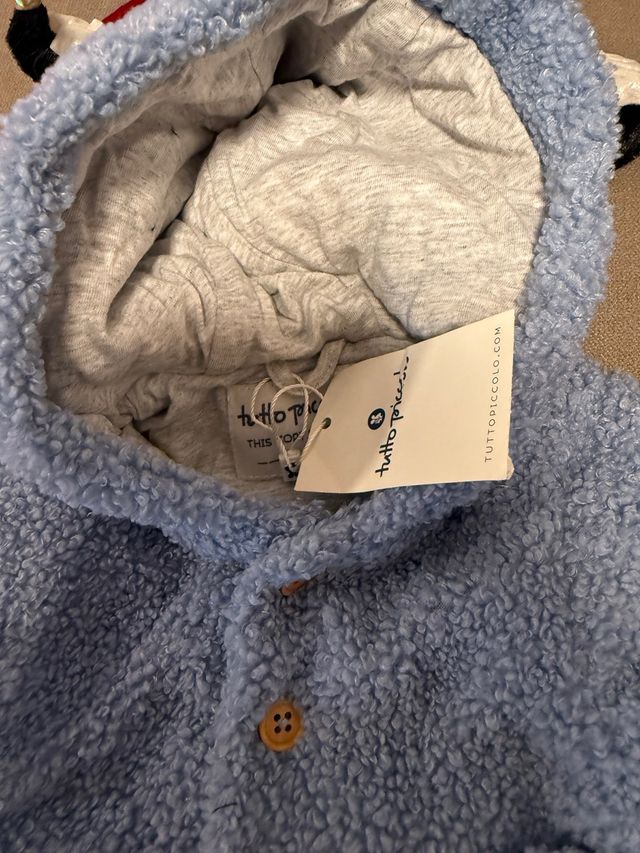 Abrigo borreguito azul piccolo nuevo con etiqueta.