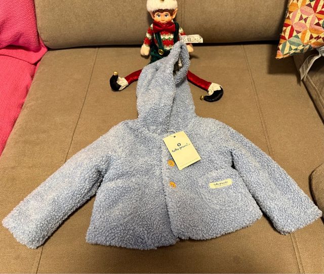 Abrigo borreguito azul piccolo nuevo con etiqueta.