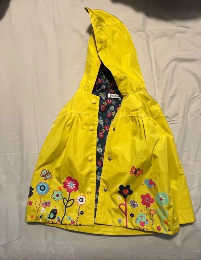 Chubasquero niña amarillo flores talla 6