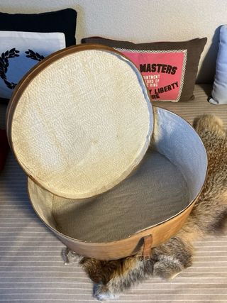 Antigua Sombrerera de Viaje