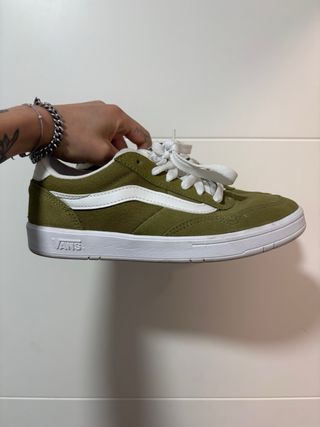 Zapatillas Vans Talla 38.5 una sola puesta
