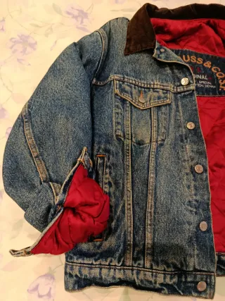 Cazadora Levi's forrada. Edición especial. Años 90