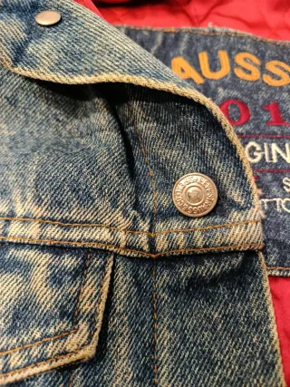 Cazadora Levi's forrada. Edición especial. Años 90