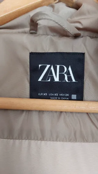Plumífero Zara Beige con Capucha