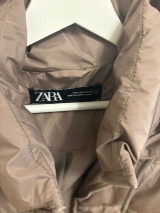 Cazadora Zara Marrón con Capucha