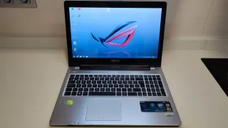 Portátil ASUS Táctil 15,6 i5 6GB RAM SSD 240GB W11