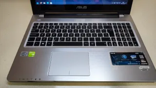 Portátil ASUS Táctil 15,6 i5 6GB RAM SSD 240GB W11