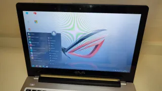 Portátil ASUS Táctil 15,6 i5 6GB RAM SSD 240GB W11