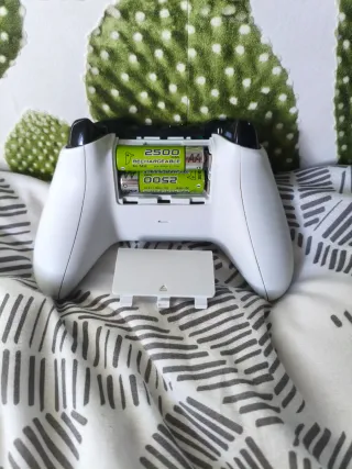 Mando Xbox One S Blanco