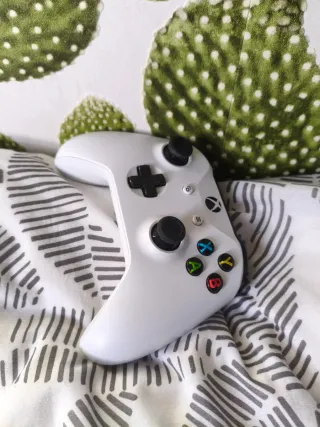 Mando Xbox One S Blanco