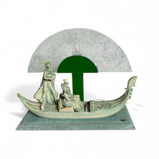 Lampada con gondola e figure, stile veneziano