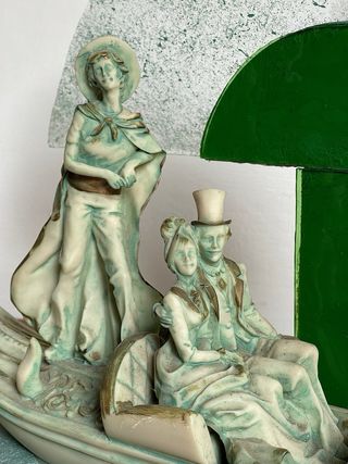 Lampada con gondola e figure, stile veneziano