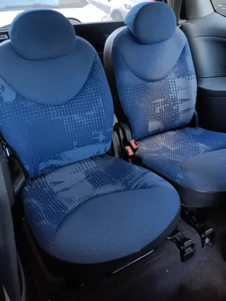 Citroen C2 para piezas Tiene junta culata