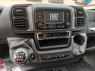 FIAT Ducato CHASIS CAJA CERRADA CON TRAMPILLA 140