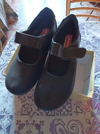 Zapatos Yameiji negros, mujer.