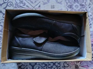 Zapatos Yameiji negros, mujer.