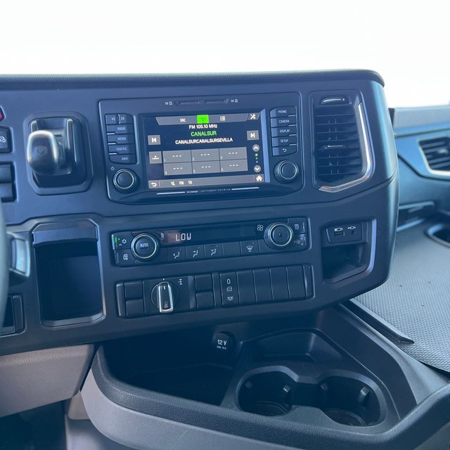 SCANIA R450 TRACTORA