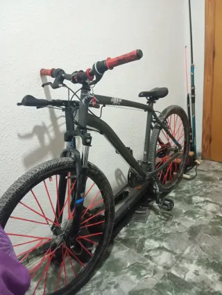 Bicicleta Stunt Bike Negra Rines Rojos
