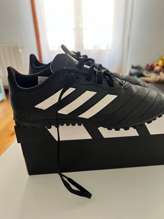 Botas de fútbol Adidas negras 34