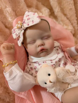 Reborn al cogerla es como una bebe hago envíos