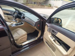 Jaguar XF 2011