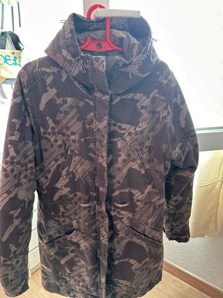 Abrigo Nike grueso