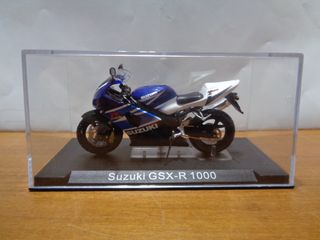 Suzuki GSX-R 1000 (1/24)