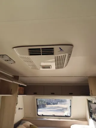 Caravana Adrià Aviva 495LX año 2017 MMA 1100