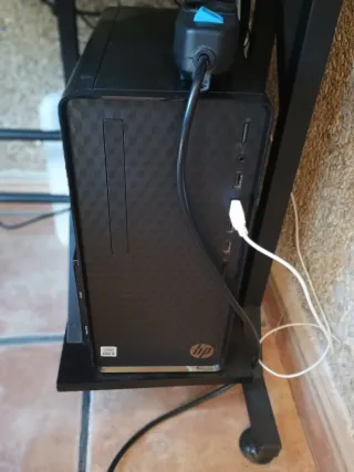 Ordenador de sobremesa HP Negro