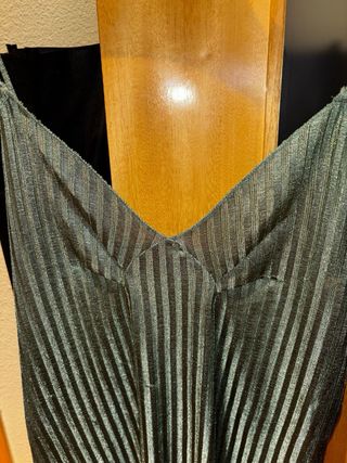 Top verde con tirantes