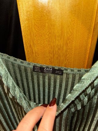 Top verde con tirantes