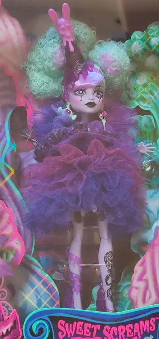 Monster High Skullector Twyla Sweet Screams