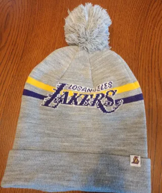 Gorro infantil Lakers gris y morado
